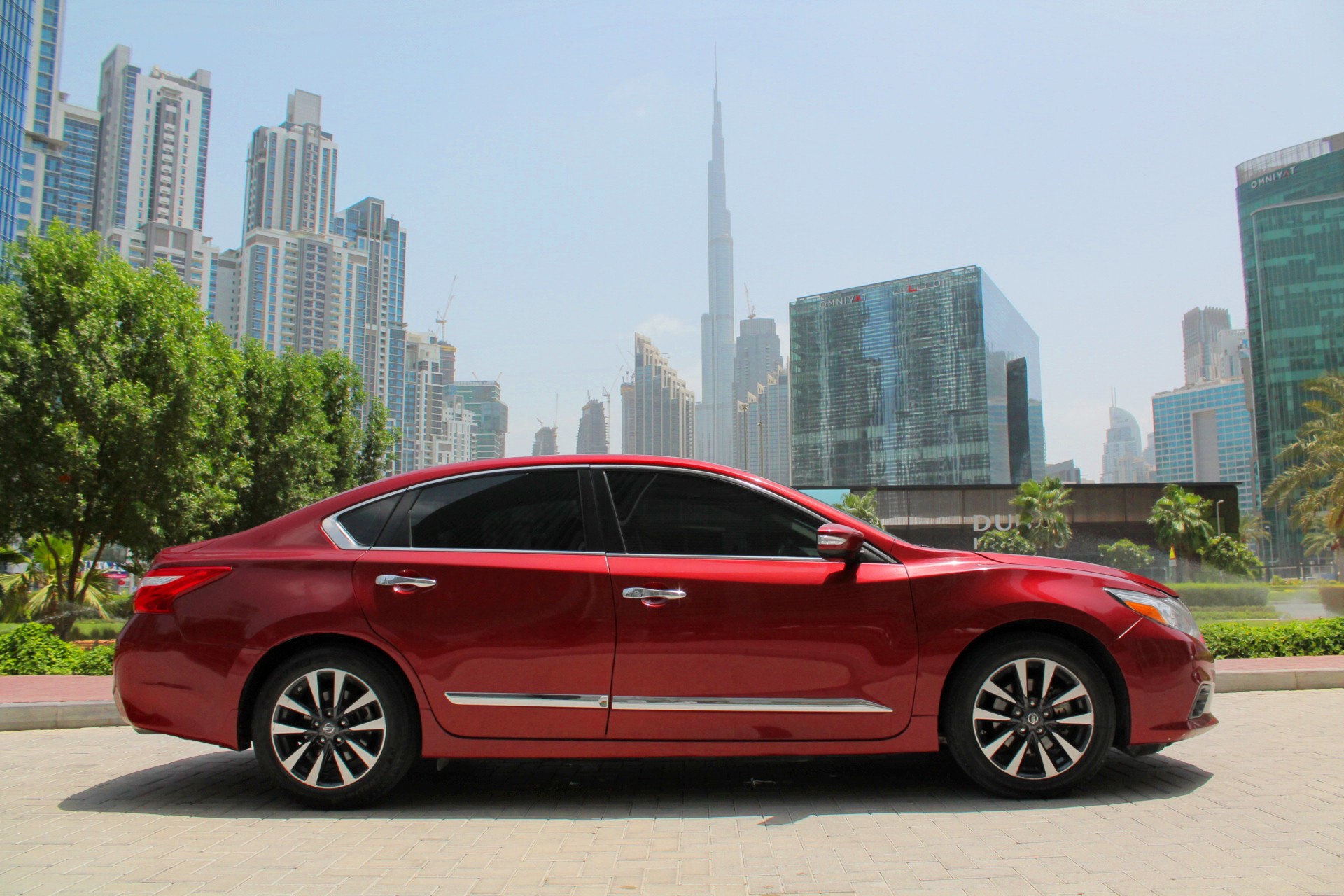https://www.quickdrive.ae/uploads/2020/07/09/02 altima.jpg